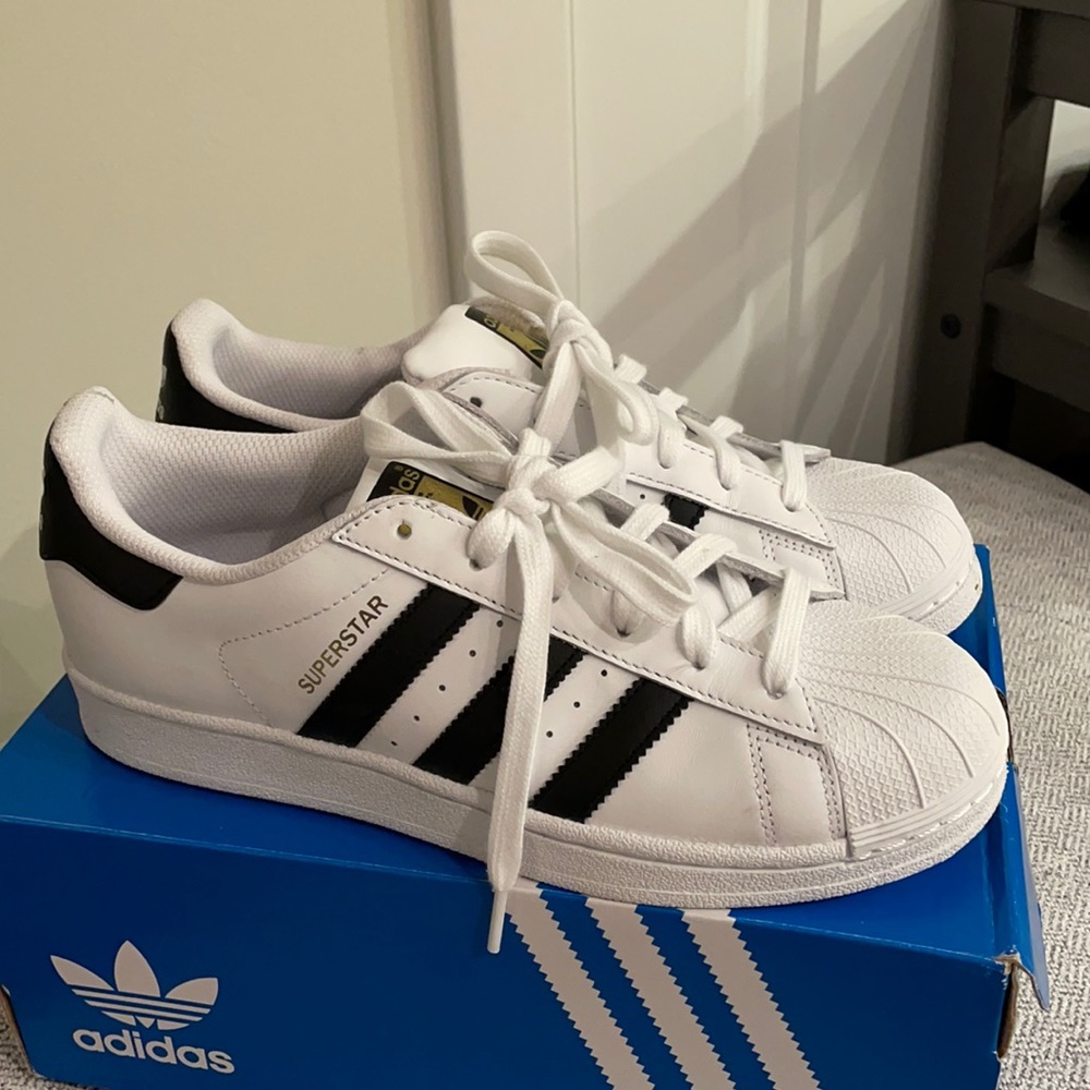 Adidas Superstar J